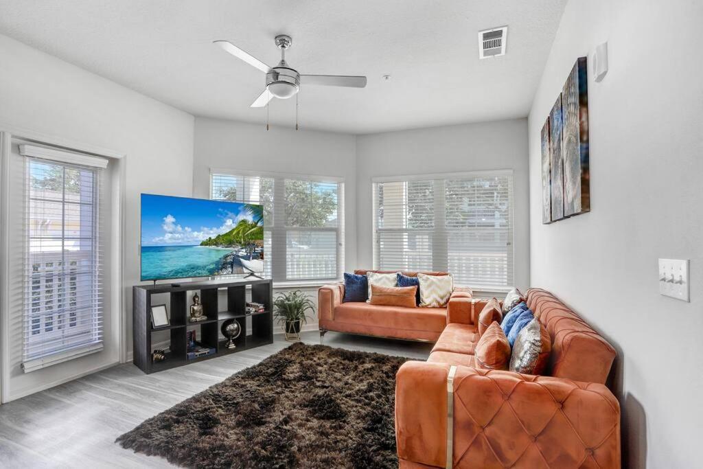 2-Bedroom Eccentric Oasis Tampa Exterior photo
