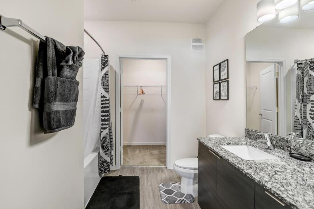 2-Bedroom Eccentric Oasis Tampa Exterior photo