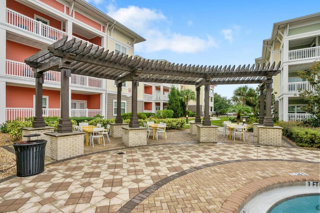 2-Bedroom Eccentric Oasis Tampa Exterior photo